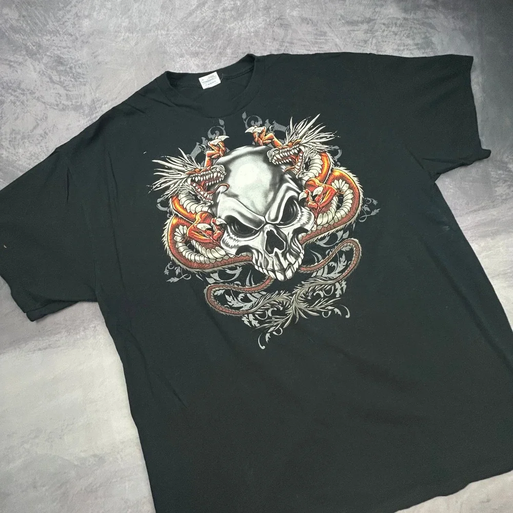 Gildan Skull and Dragon Graphic T-Shirt Black XL Y2K Skater Streetwear Tee
